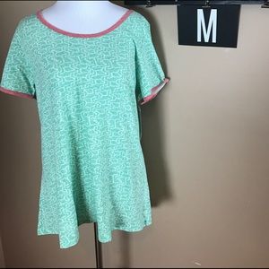 Lularoe Classic T shirt!